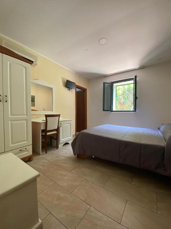 Hotel Federico II Naples Luaran gambar