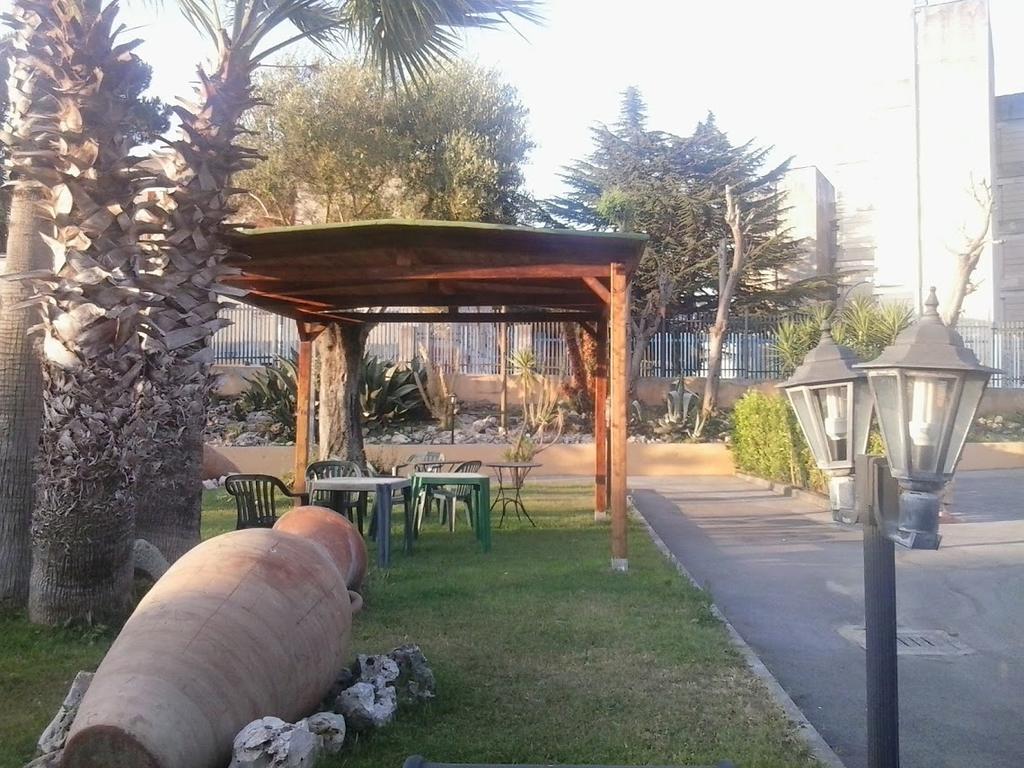 Hotel Federico II Naples Luaran gambar