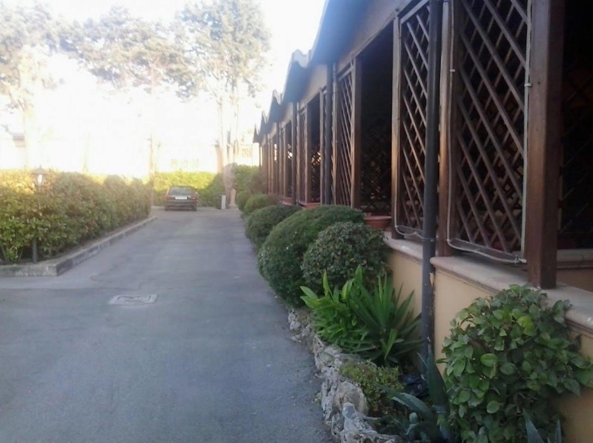 Hotel Federico II Naples Luaran gambar